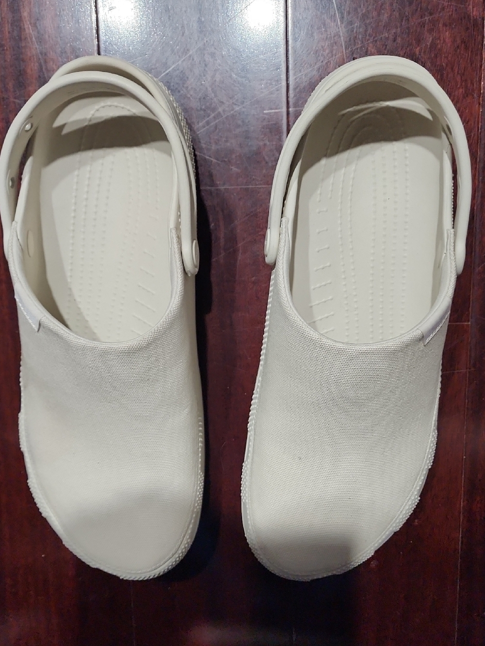 CROCS Men's Slip-On Clogs in CreamCrocs Classic Crafted Clogs, Sz 13 - Picture 4 of 8